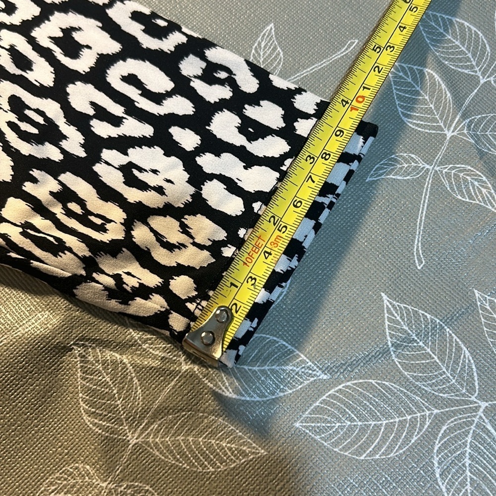 Chaus New York Blouse. - Picture 15 of 15